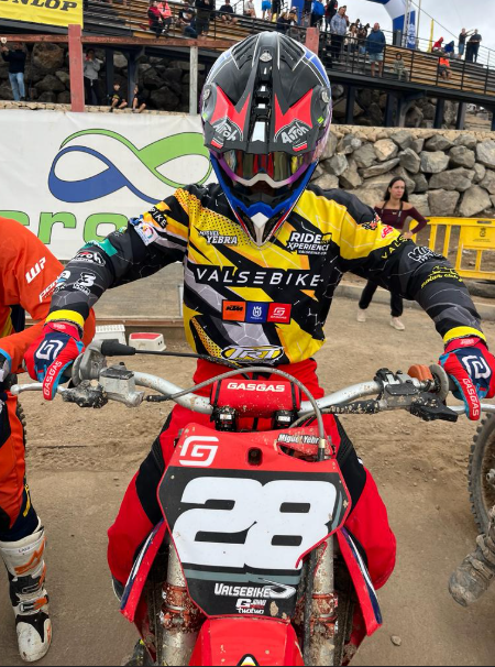 <strong>Carlos M.</strong>